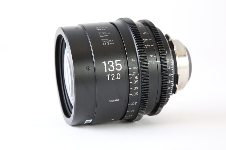 Sigma 135mm T2 FF High-Speed Cine Prime (PL Mount)